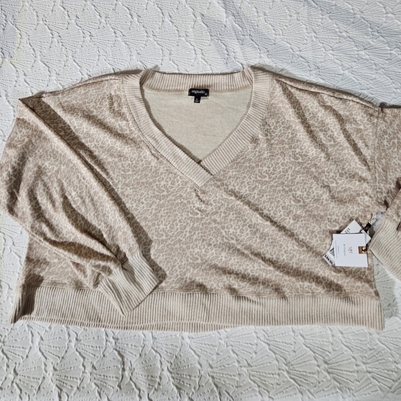 Originality Sweaters - Originality Leopard Print Brown & Cream  V Neck Cropped Sweater Size L NWT